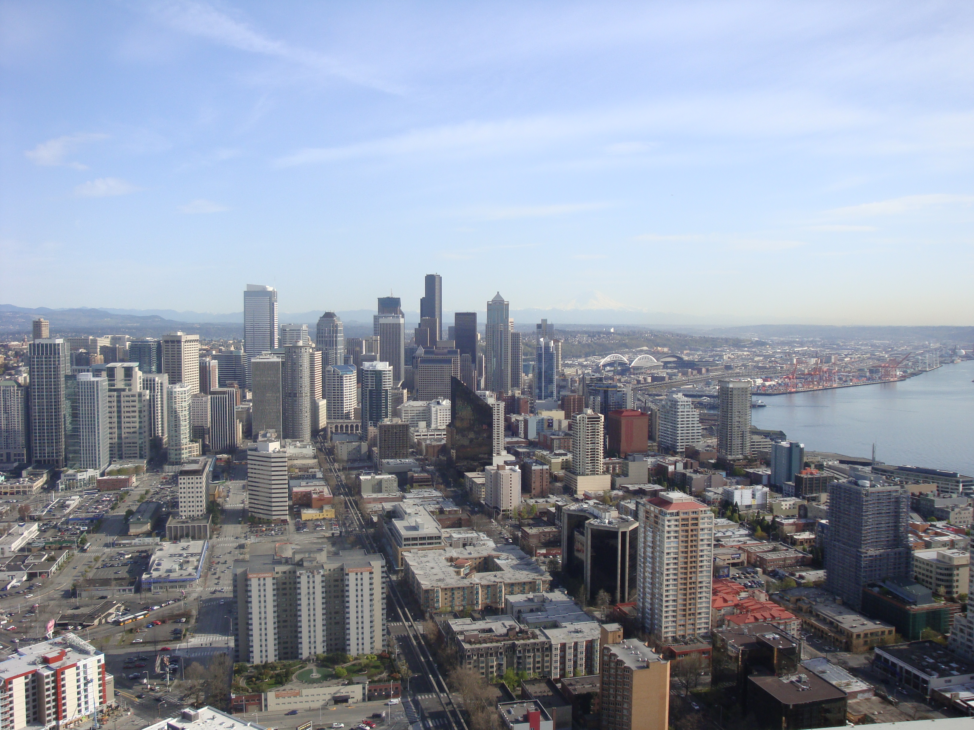 Wide daytime view of downtown Seattle from the Space Needle.