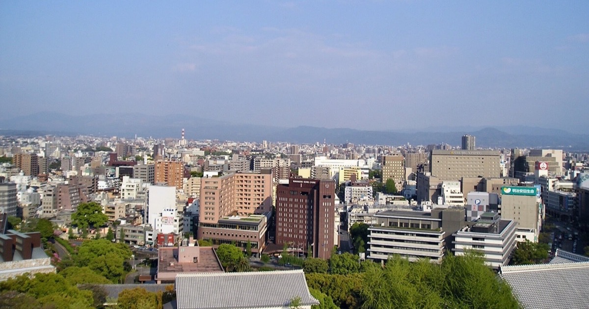 Panoramic view across the city of Kumamoto from Kumamoto Castle.